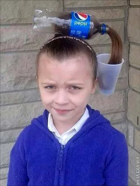 Kad te tata sprema za karnevalsku povorku