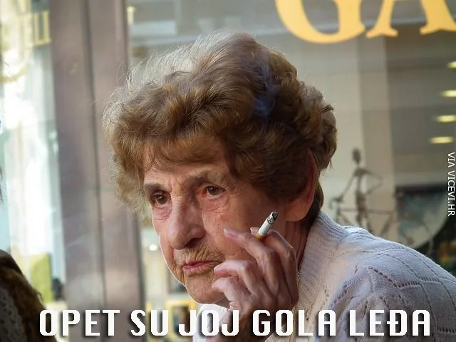 Opet su joj gola leđa